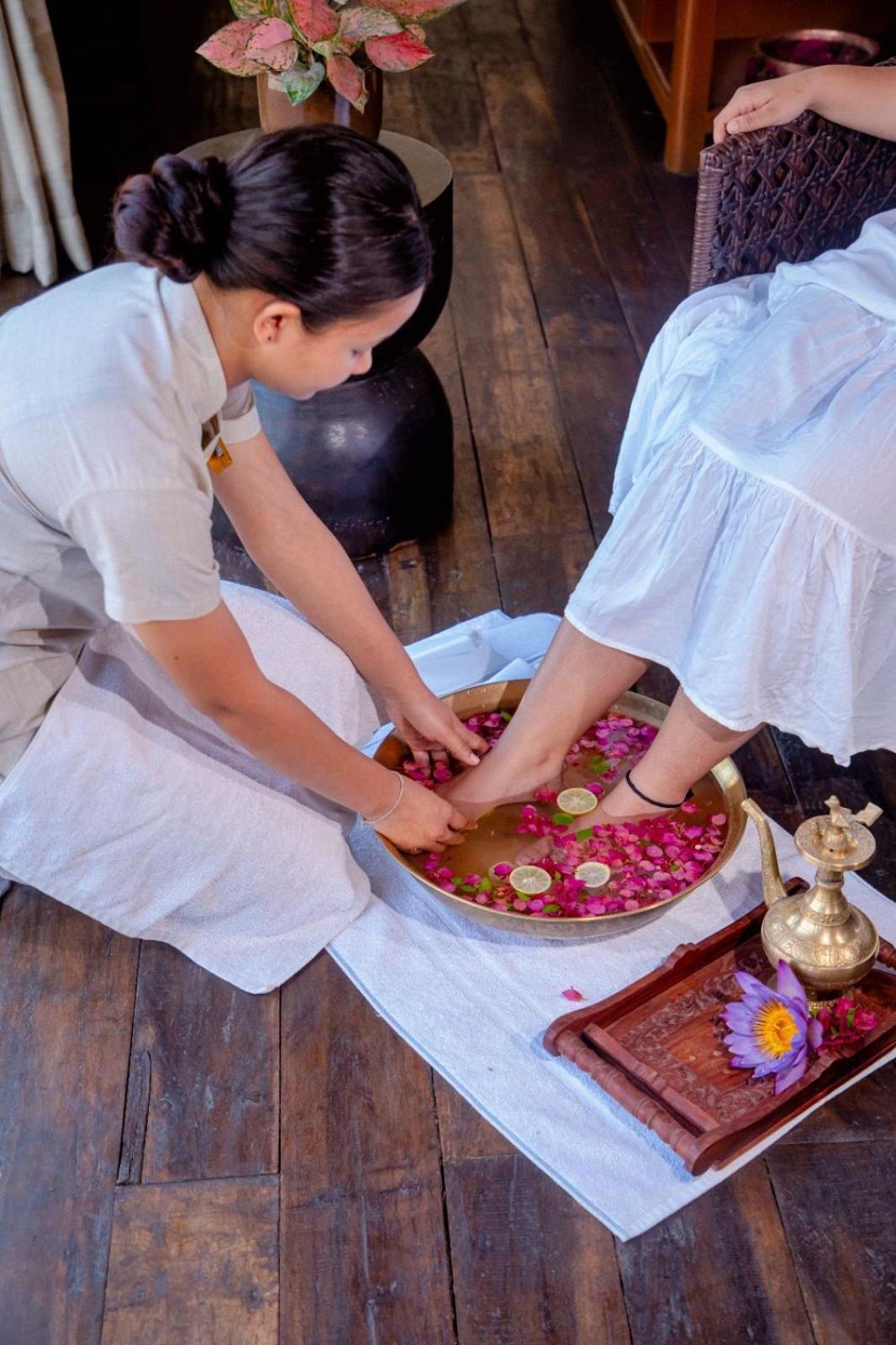 Miraaya Wellness Hotel Chitwan Luaran gambar