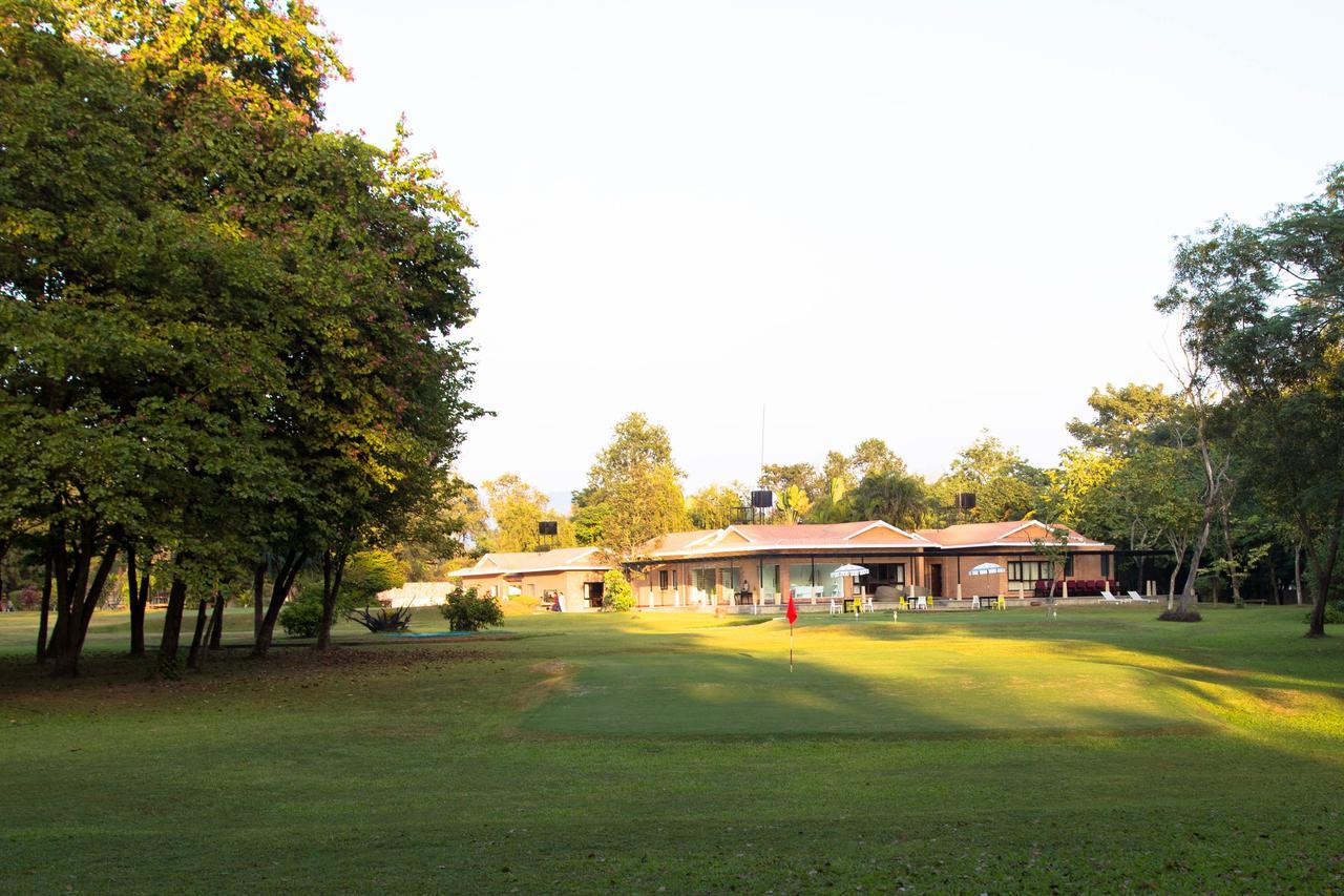 Miraaya Wellness Hotel Chitwan Luaran gambar