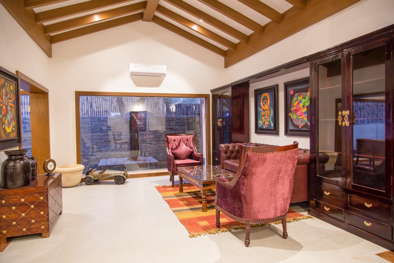 Miraaya Wellness Hotel Chitwan Luaran gambar