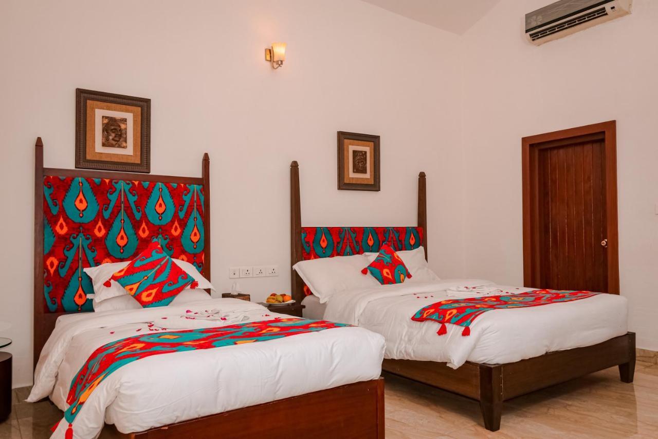 Miraaya Wellness Hotel Chitwan Luaran gambar