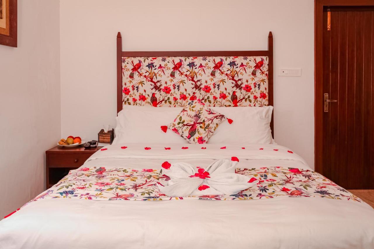 Miraaya Wellness Hotel Chitwan Luaran gambar
